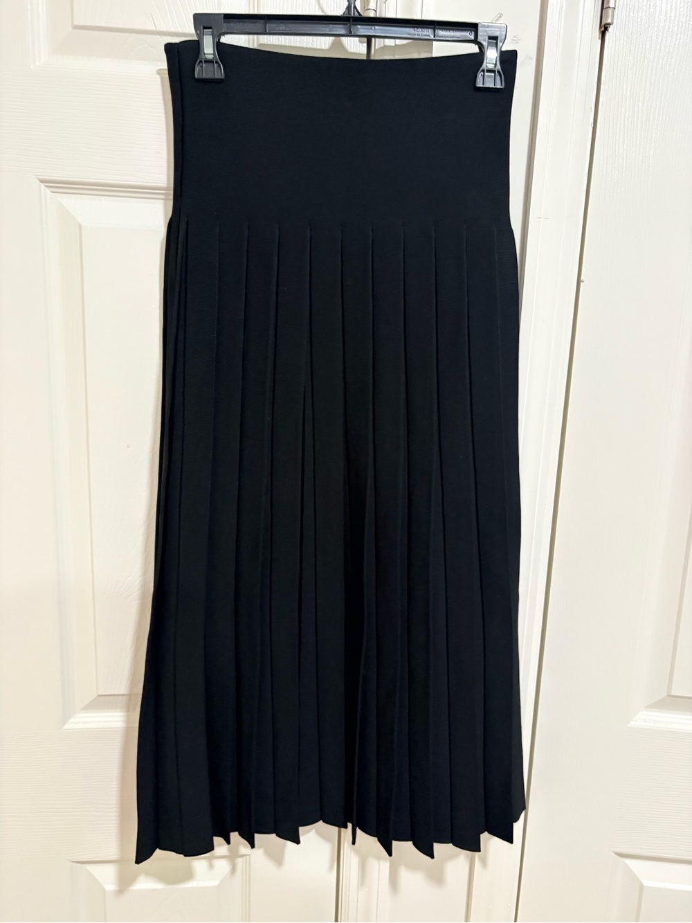 Apparalel black long infinity skirt size small. In great condition